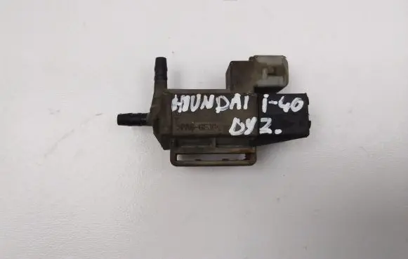 Hyundai i40 Turbo solenoid valve 351202A400