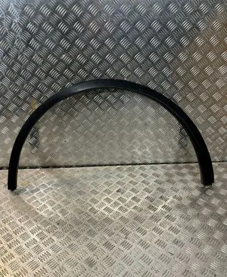Tesla Model Y Front arch trim 1683865