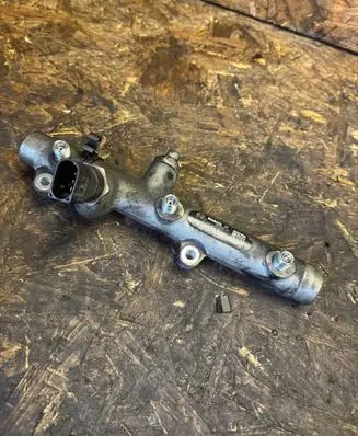 Fuel main line pipe