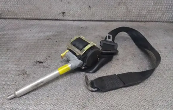 Audi A6 S6 C5 4B Front seatbelt 560365600 4B0857706D