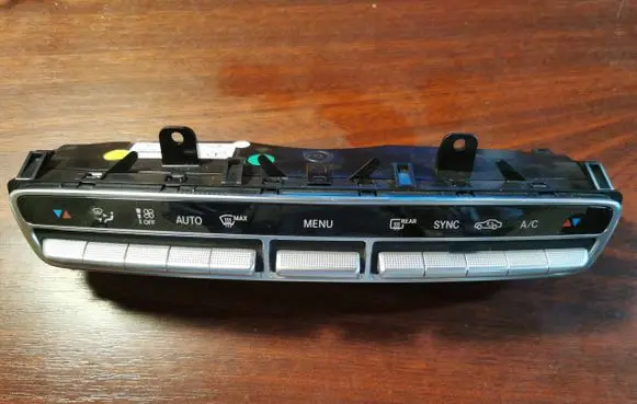 Mercedes-Benz E W213 Climate control unit A2139054707
