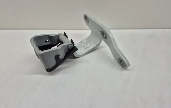 Porsche Cayenne (92A) Tailgate/trunk/boot hinge 7P5827301E