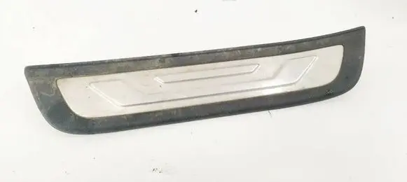 KIA Sorento Rear sill trim cover