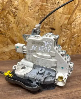 Audi A5 Sportback 8TA Front door lock 8J1837015C