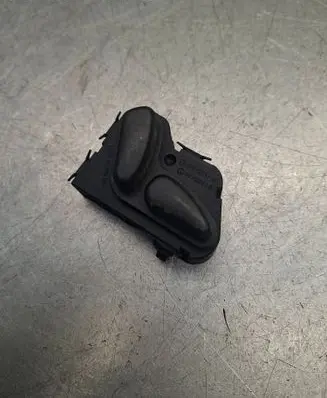 Mercedes-Benz E W211 Seat control switch 2108213751