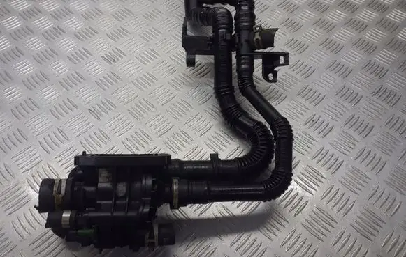Ford Focus Thermostat housing 9647767180D04