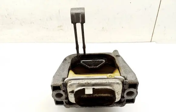 Skoda Octavia Mk3 (5E) Engine mount bracket 5Q0199262DF