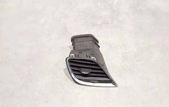 Opel Mokka Dashboard side air vent grill/cover trim 95316017