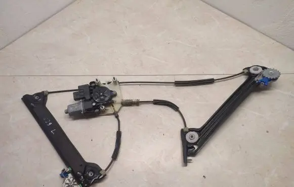 BMW Z4 g29 Front door window regulator motor 61359466689 61359466685 9482279