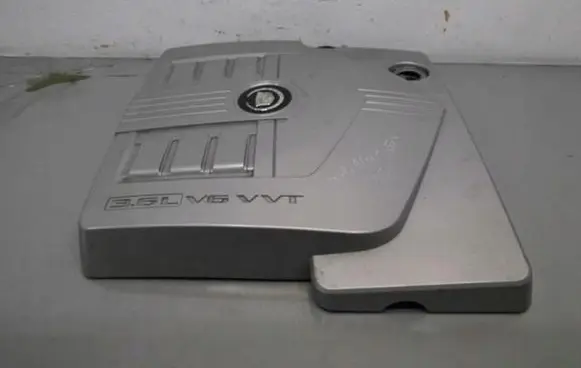 Cadillac STS Engine cover (trim)