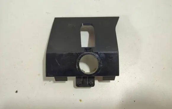 Porsche Cayenne (9Y0 9Y3) Front parking sensor holder (PDC) 9Y0807131B