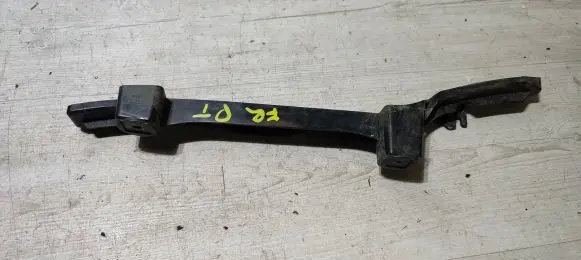 Fiat Freemont Rear bumper mounting bracket 05178412