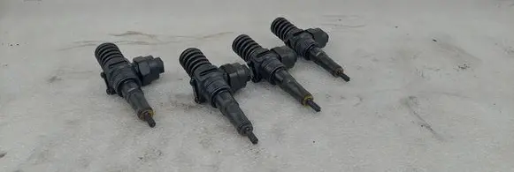 Fuel injectors set