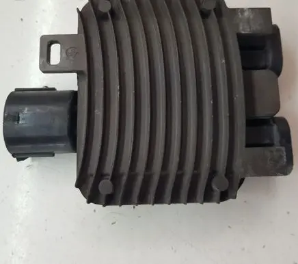 Volvo V60 Coolant fan relay 940011200