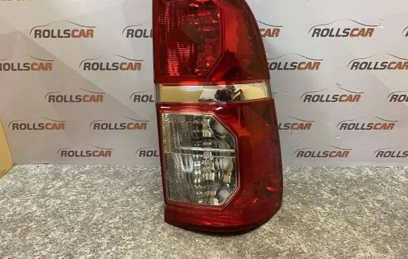 Toyota Hilux (AN10, AN20, AN30) Rear/tail lights 0821219W6RF 21219W6RLDUE