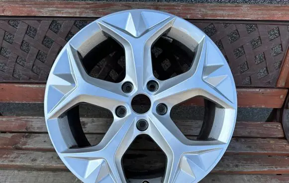 Seat Tarraco R17 alloy rim 