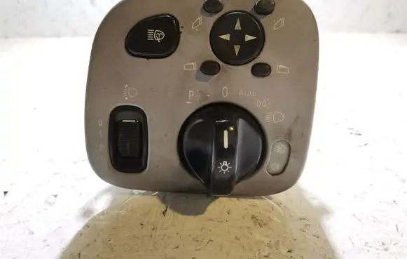 Mercedes-Benz C W203 Light switch A2035451104