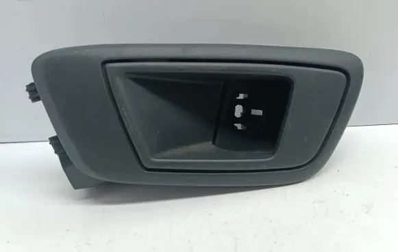 Rear door interior handle