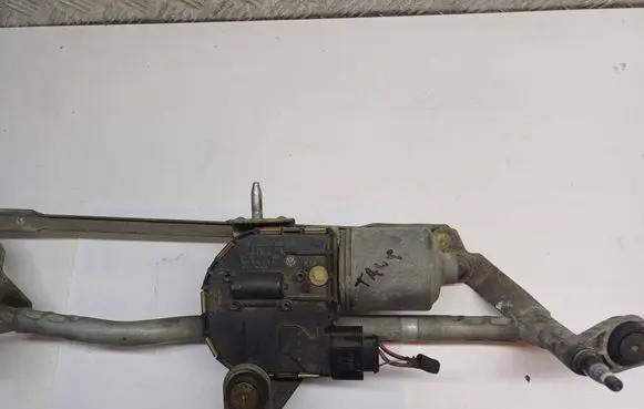 Volkswagen Touran I Front wiper linkage and motor 2K1955119B 2K1955023E 0390241746