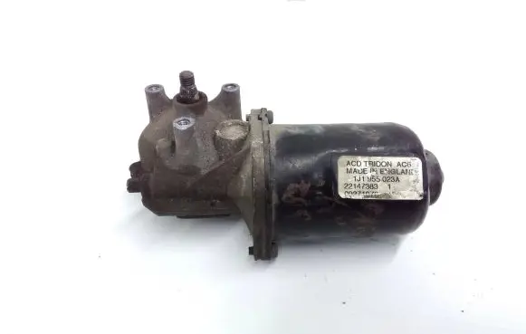 Volkswagen Golf IV Wiper motor 1J1955023A 22147383