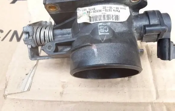 Ford Mondeo Mk III Throttle body valve 