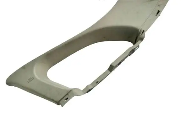 (D)pillar trim (top)