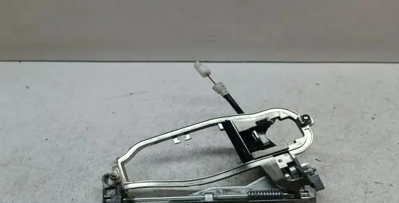 Front door exterior handle/bracket