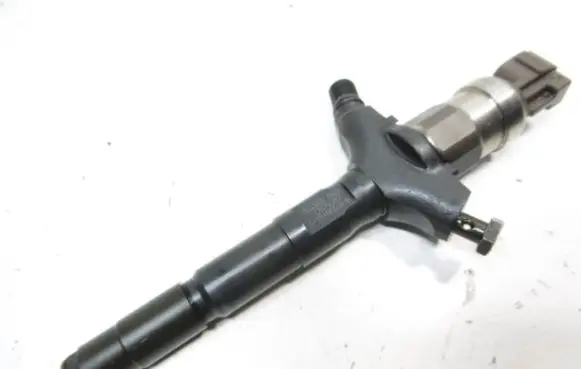Renault Espace - Grand espace IV Fuel injector 8-97239161-7