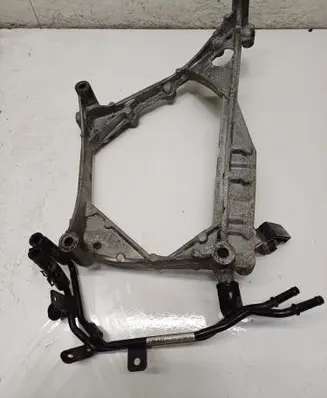 Volkswagen Transporter - Caravelle T6 Engine mounting bracket 04L145173J