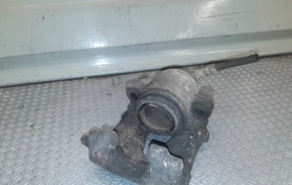 Skoda Rapid (NH) Front brake caliper