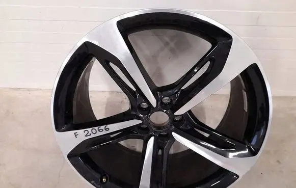 Audi Q7 4M R21 alloy rim 