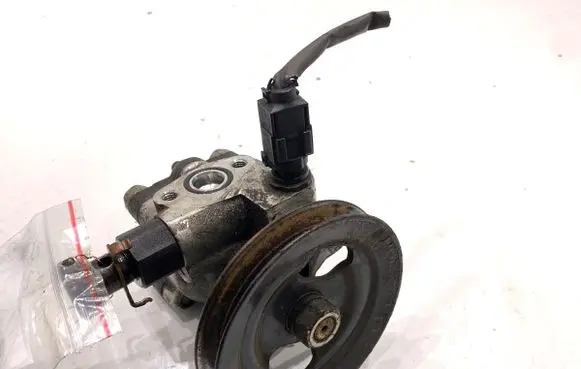 KIA Rio Power steering pump YST11