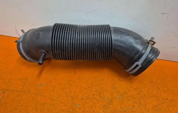 Skoda Fabia Mk3 (NJ) Intake resonator 6R0129685C