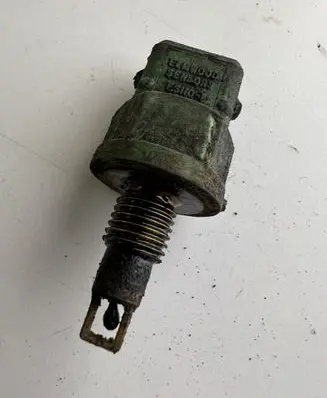 Land Rover Freelander Intake air temperature sensor SENSORSES1101