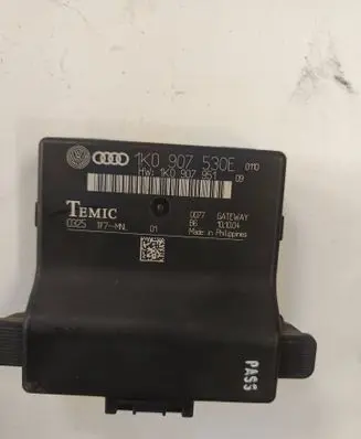 Volkswagen PASSAT B7 Gateway control module 1K0907530E 1K0907951
