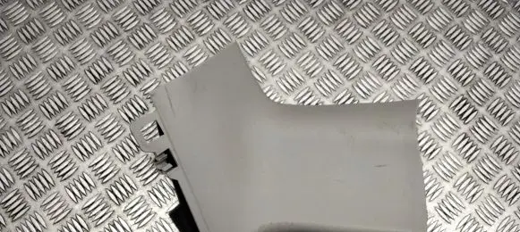 (D)pillar trim (top)