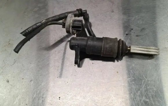Audi A6 S6 C5 4B Clutch master cylinder 8E1721401
