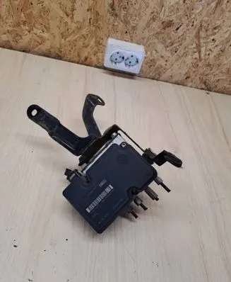Mazda 2 ABS Pump 06210952403