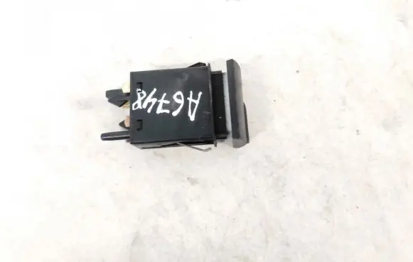 Seat Toledo II (1M) Windscreen/window heater switch 1m1959621