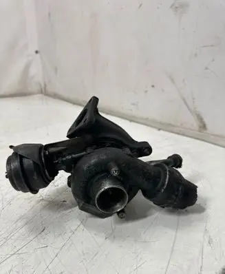 Volkswagen PASSAT B5.5 Turbo 038145702E