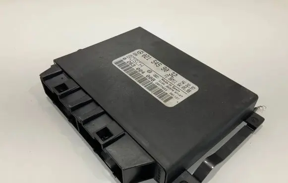 Mercedes-Benz E W210 Parking PDC control unit/module 0215459032 28RTM053 0263004008