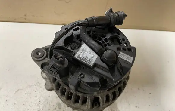 Audi A3 S3 8P Generator/alternator 06F903023F 0124525091