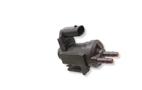 BMW 3 F30 F35 F31 Vacuum valve 8570591