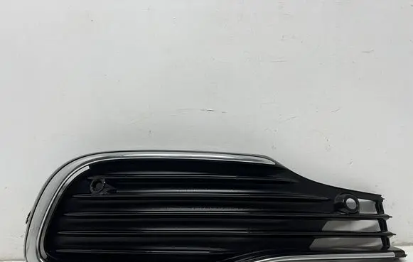 Front bumper lower grill