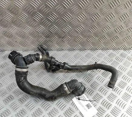 Mercedes-Benz E W213 Engine coolant pipe/hose A2135014801
