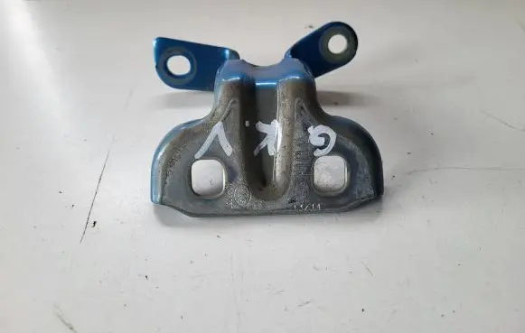Opel Crossland X Rear door upper hinge