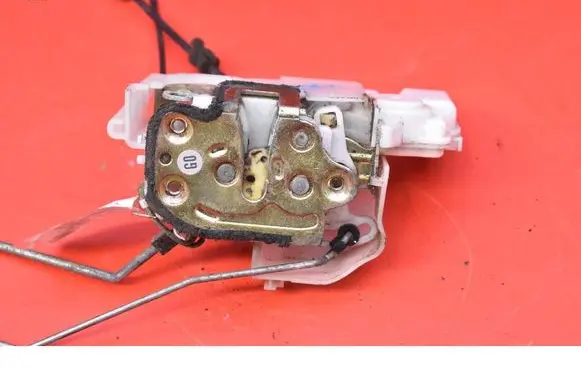 Honda Accord Front door lock 