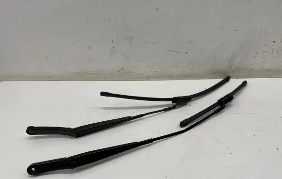 Volkswagen Golf VIII Windshield/front glass wiper blade 5G2955409 5G2955410B