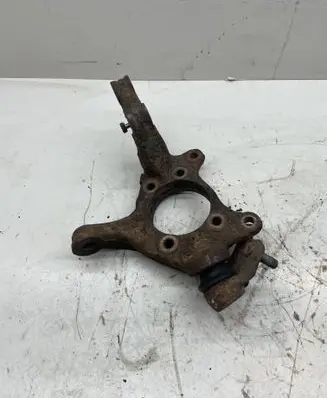 Hyundai Santa Fe Front wheel hub spindle knuckle 8229