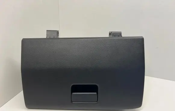 Suzuki Swift III Glove box 7341052R5